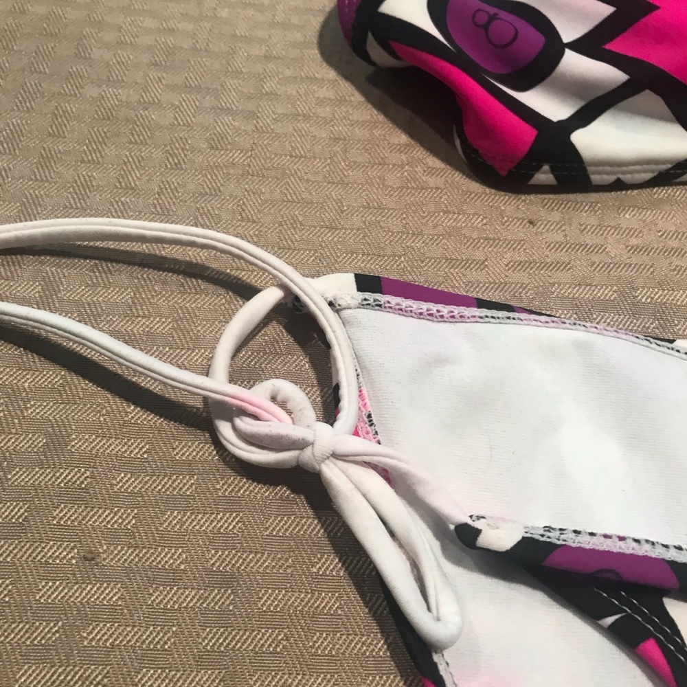 Op String Bikini. - Picture 2 of 2